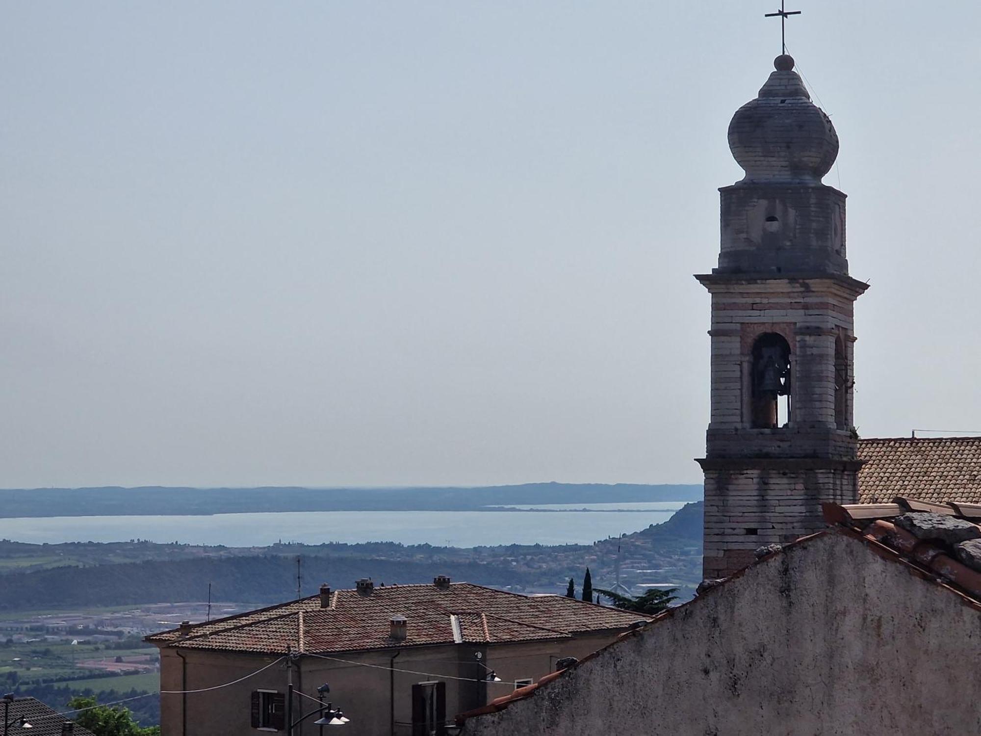 شقة Nataly SantʼAmbrogio di Valpolicella الغرفة الصورة